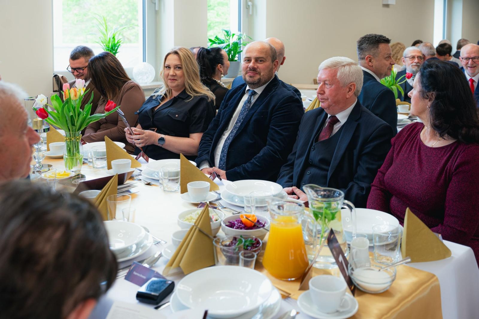 Zdjęcie w galerii na portalu naszwodzislaw.com: Liderzy przedsiębiorczości uhonorowani. Te firmy wyznaczają kierunek rozwoju regionu [FOTO] wiadomości z regionu