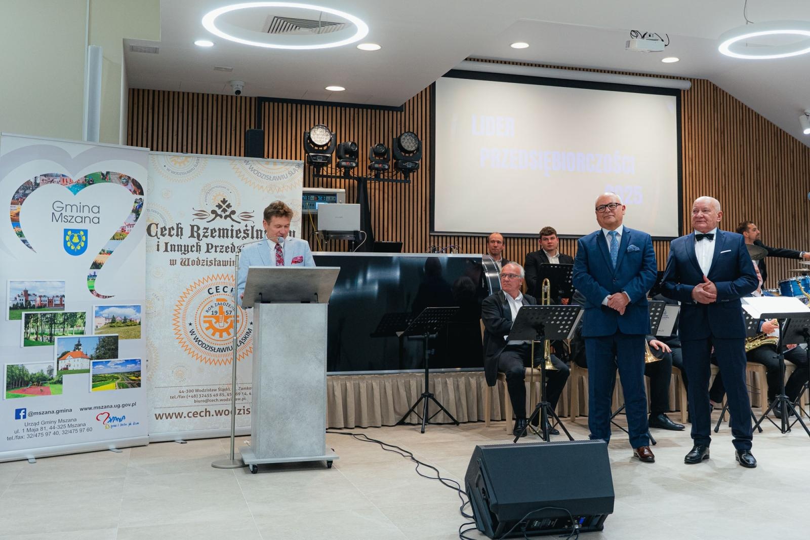 Zdjęcie w galerii na portalu naszwodzislaw.com: Liderzy przedsiębiorczości uhonorowani. Te firmy wyznaczają kierunek rozwoju regionu [FOTO] wiadomości z regionu
