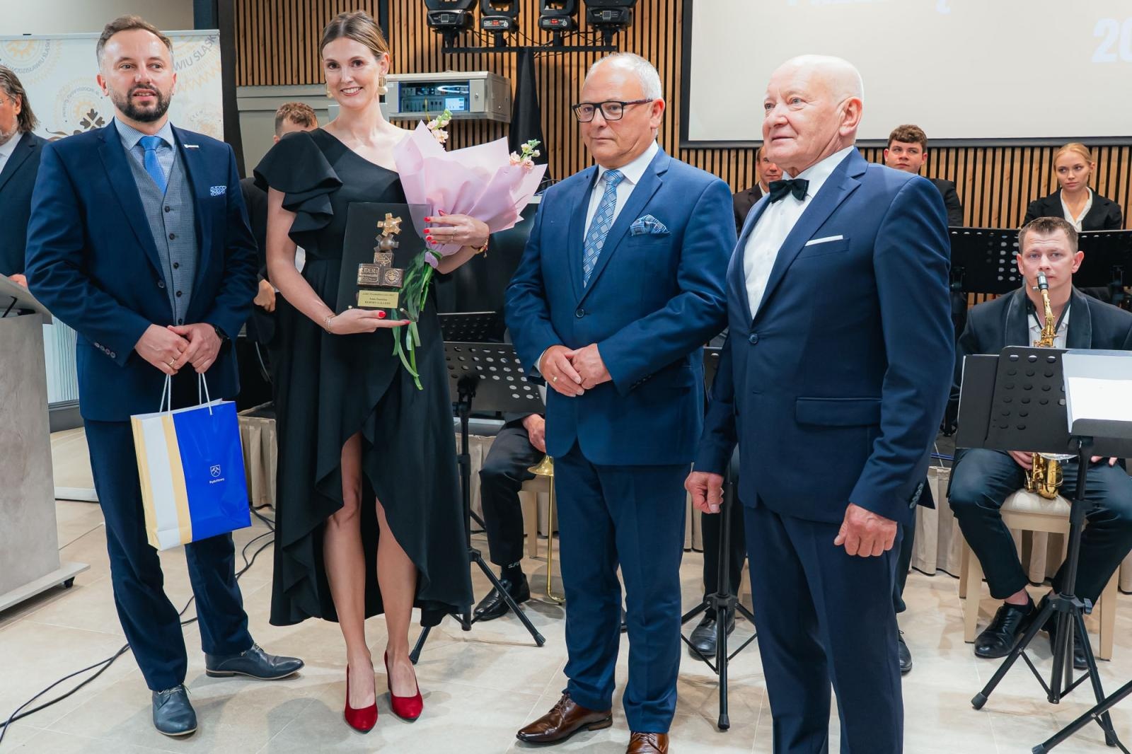 Zdjęcie w galerii na portalu naszwodzislaw.com: Liderzy przedsiębiorczości uhonorowani. Te firmy wyznaczają kierunek rozwoju regionu [FOTO] wiadomości z regionu