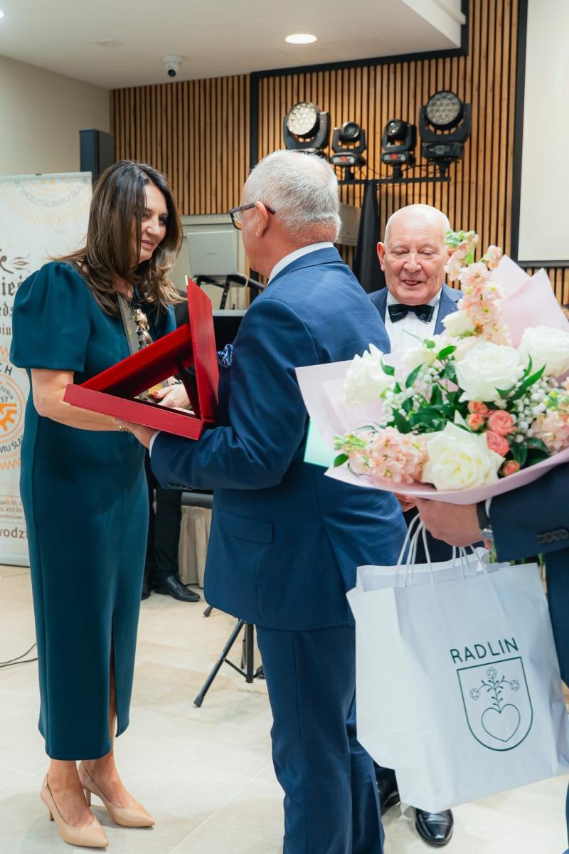 Zdjęcie w galerii na portalu naszwodzislaw.com: Liderzy przedsiębiorczości uhonorowani. Te firmy wyznaczają kierunek rozwoju regionu [FOTO] wiadomości z regionu