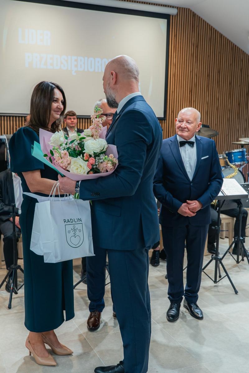 Zdjęcie w galerii na portalu naszwodzislaw.com: Liderzy przedsiębiorczości uhonorowani. Te firmy wyznaczają kierunek rozwoju regionu [FOTO] wiadomości z regionu