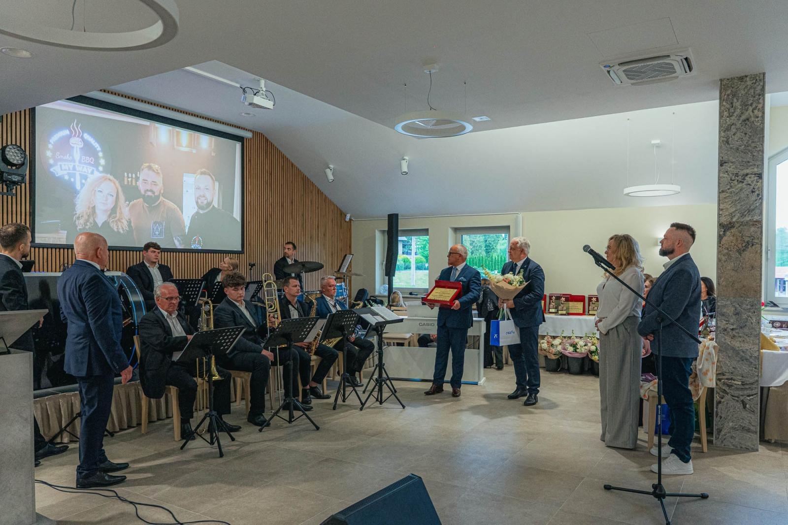 Zdjęcie w galerii na portalu naszwodzislaw.com: Liderzy przedsiębiorczości uhonorowani. Te firmy wyznaczają kierunek rozwoju regionu [FOTO] wiadomości z regionu