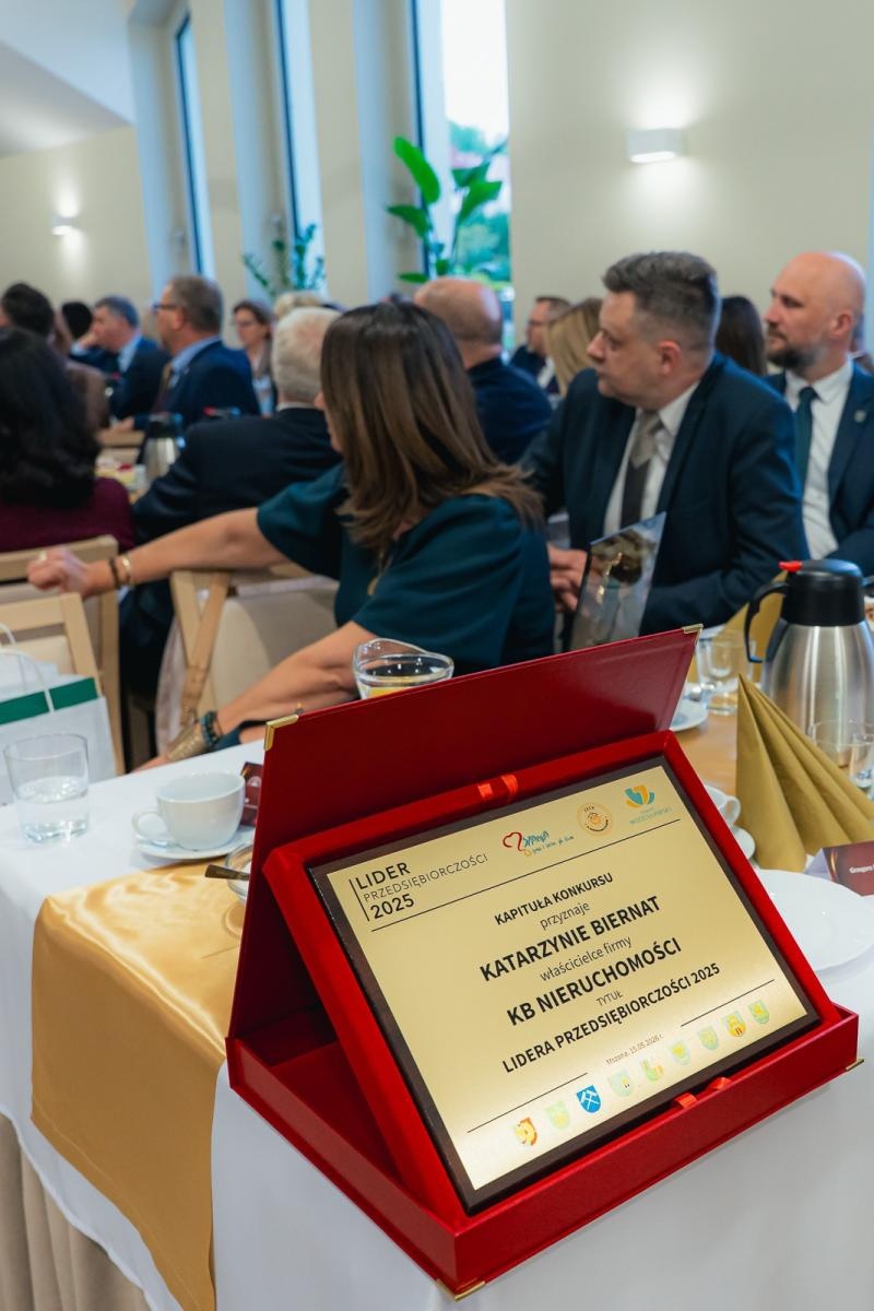 Zdjęcie w galerii na portalu naszwodzislaw.com: Liderzy przedsiębiorczości uhonorowani. Te firmy wyznaczają kierunek rozwoju regionu [FOTO] wiadomości z regionu
