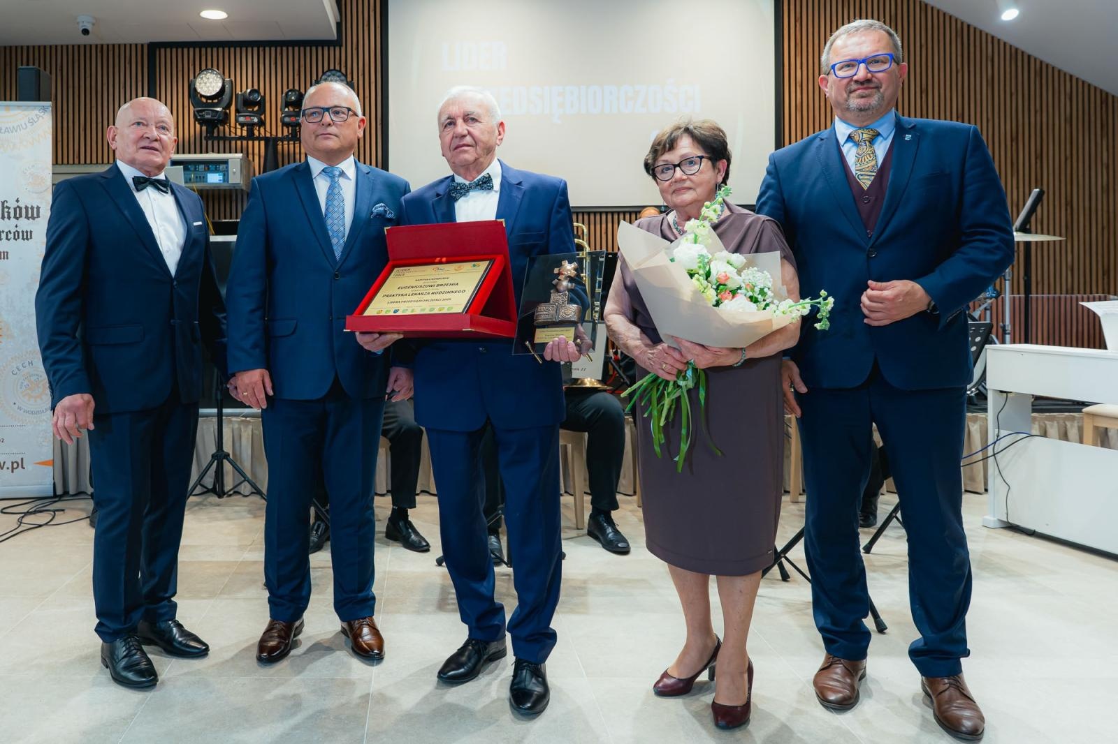 Zdjęcie w galerii na portalu naszwodzislaw.com: Liderzy przedsiębiorczości uhonorowani. Te firmy wyznaczają kierunek rozwoju regionu [FOTO] wiadomości z regionu