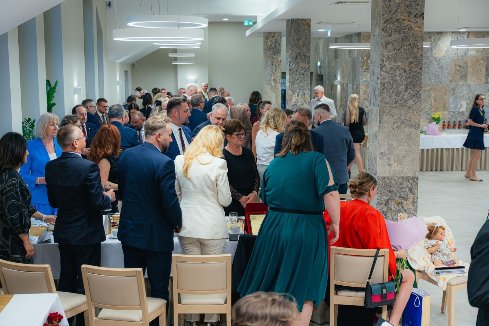 Zdjęcie w galerii na portalu naszwodzislaw.com: Liderzy przedsiębiorczości uhonorowani. Te firmy wyznaczają kierunek rozwoju regionu [FOTO] wiadomości z regionu