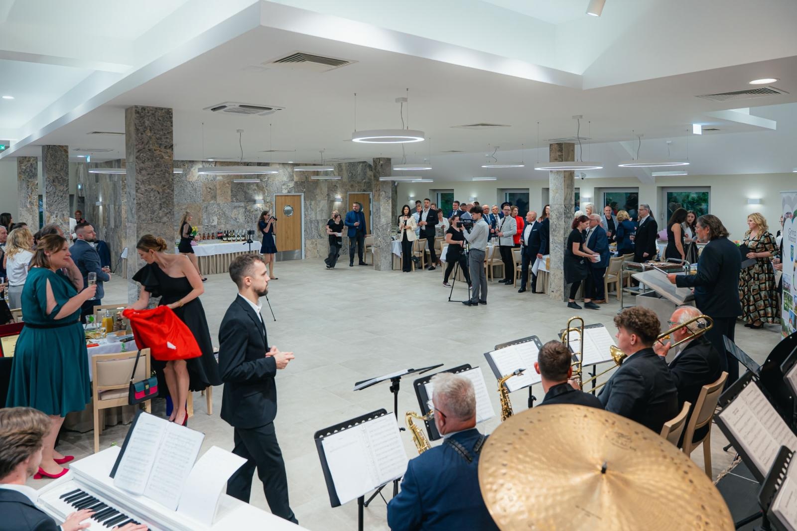 Zdjęcie w galerii na portalu naszwodzislaw.com: Liderzy przedsiębiorczości uhonorowani. Te firmy wyznaczają kierunek rozwoju regionu [FOTO] wiadomości z regionu