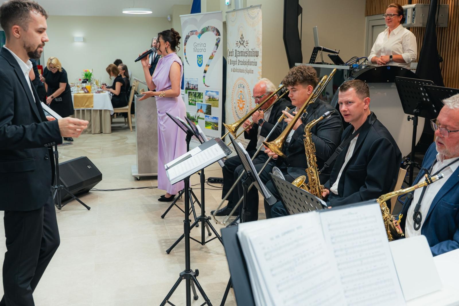 Zdjęcie w galerii na portalu naszwodzislaw.com: Liderzy przedsiębiorczości uhonorowani. Te firmy wyznaczają kierunek rozwoju regionu [FOTO] wiadomości z regionu