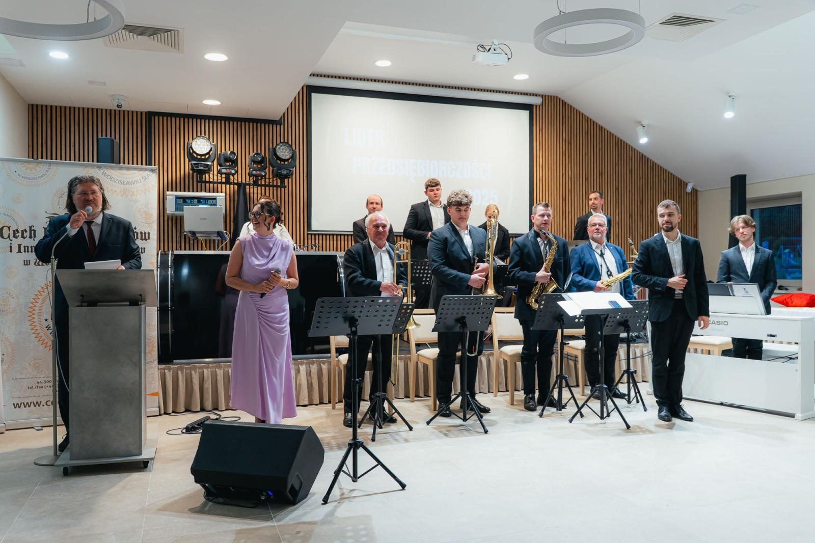 Zdjęcie w galerii na portalu naszwodzislaw.com: Liderzy przedsiębiorczości uhonorowani. Te firmy wyznaczają kierunek rozwoju regionu [FOTO] wiadomości z regionu