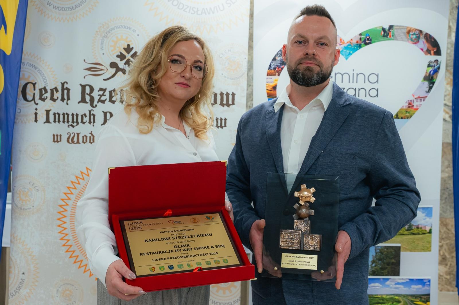 Zdjęcie w galerii na portalu naszwodzislaw.com: Liderzy przedsiębiorczości uhonorowani. Te firmy wyznaczają kierunek rozwoju regionu [FOTO] wiadomości z regionu