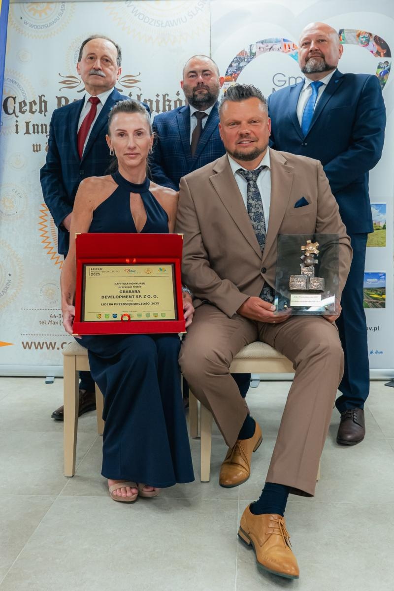 Zdjęcie w galerii na portalu naszwodzislaw.com: Liderzy przedsiębiorczości uhonorowani. Te firmy wyznaczają kierunek rozwoju regionu [FOTO] wiadomości z regionu