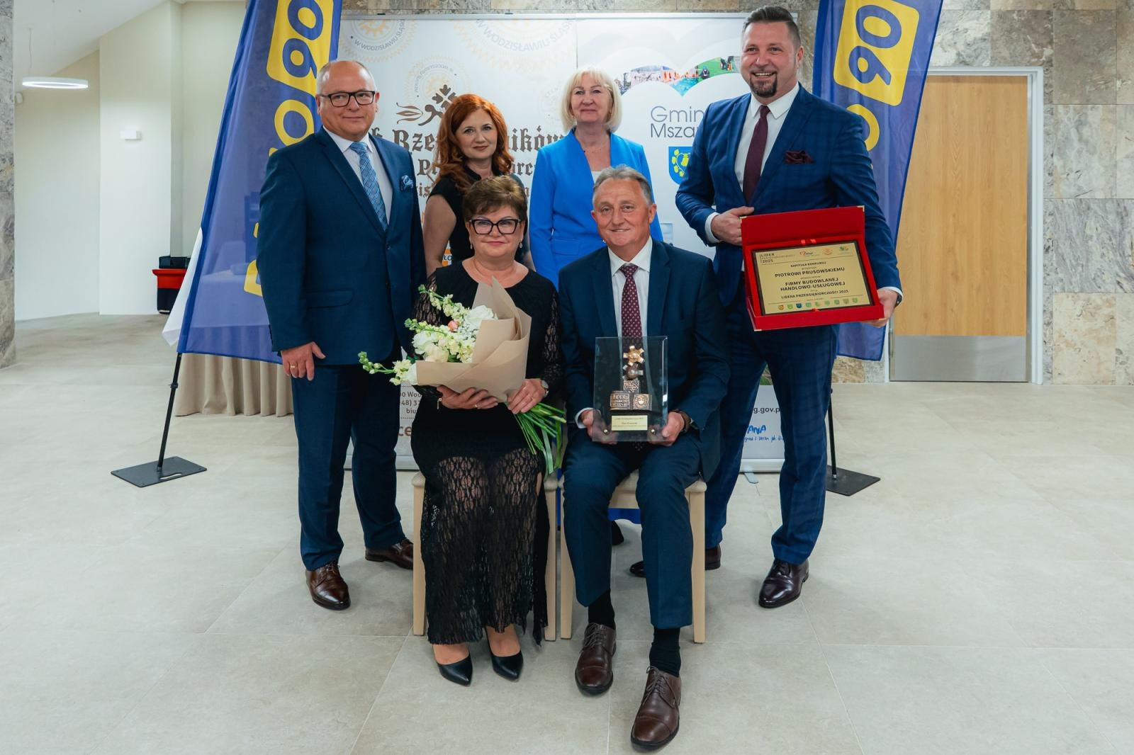 Zdjęcie w galerii na portalu naszwodzislaw.com: Liderzy przedsiębiorczości uhonorowani. Te firmy wyznaczają kierunek rozwoju regionu [FOTO] wiadomości z regionu