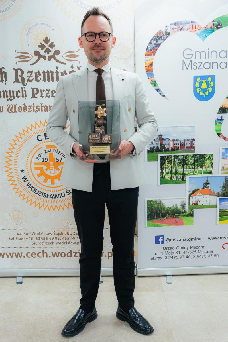 Zdjęcie w galerii na portalu naszwodzislaw.com: Liderzy przedsiębiorczości uhonorowani. Te firmy wyznaczają kierunek rozwoju regionu [FOTO] wiadomości z regionu