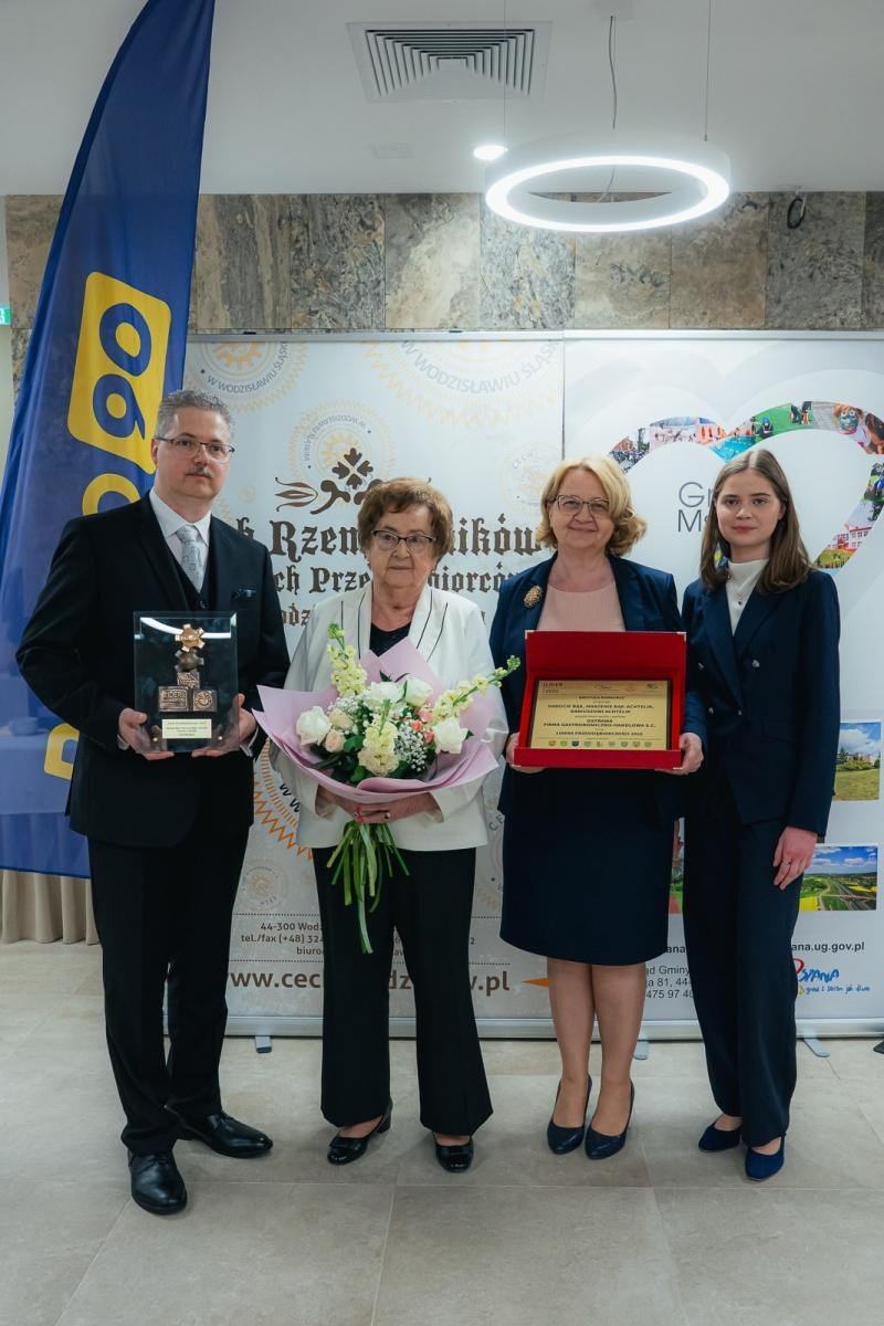 Zdjęcie w galerii na portalu naszwodzislaw.com: Liderzy przedsiębiorczości uhonorowani. Te firmy wyznaczają kierunek rozwoju regionu [FOTO] wiadomości z regionu