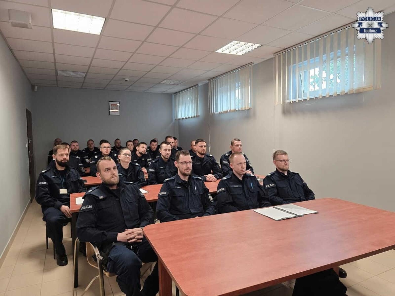 Zdjęcie w galerii na portalu naszwodzislaw.com: Policjanci z Wodzisławia Śląskiego na kursie aspiranckim wiadomości z regionu