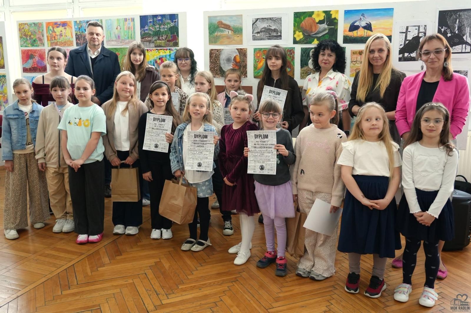 Zdjęcie w galerii na portalu naszwodzislaw.com: Jak dzieci widzą dom? Wyjątkowa wystawa pokonkursowa w Radlinie wiadomości z regionu