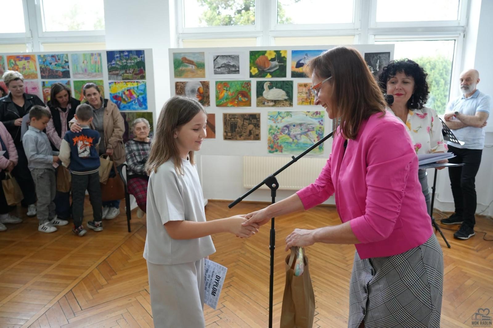 Zdjęcie w galerii na portalu naszwodzislaw.com: Jak dzieci widzą dom? Wyjątkowa wystawa pokonkursowa w Radlinie wiadomości z regionu