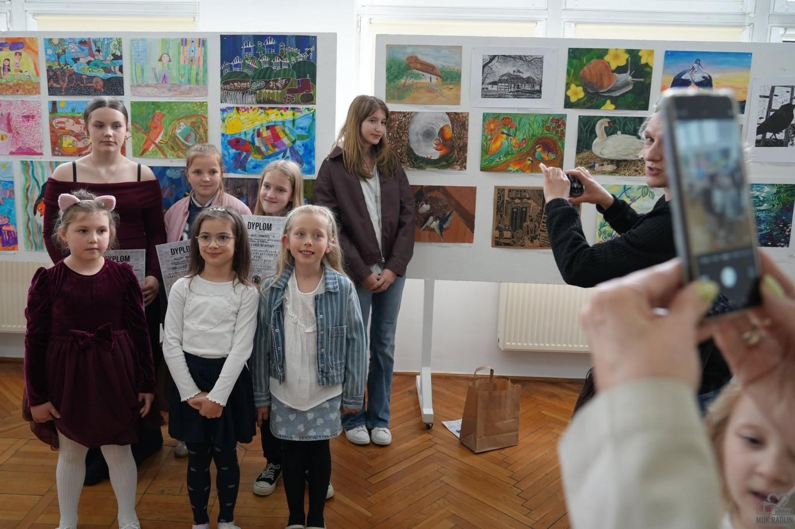 Zdjęcie w galerii na portalu naszwodzislaw.com: Jak dzieci widzą dom? Wyjątkowa wystawa pokonkursowa w Radlinie wiadomości z regionu
