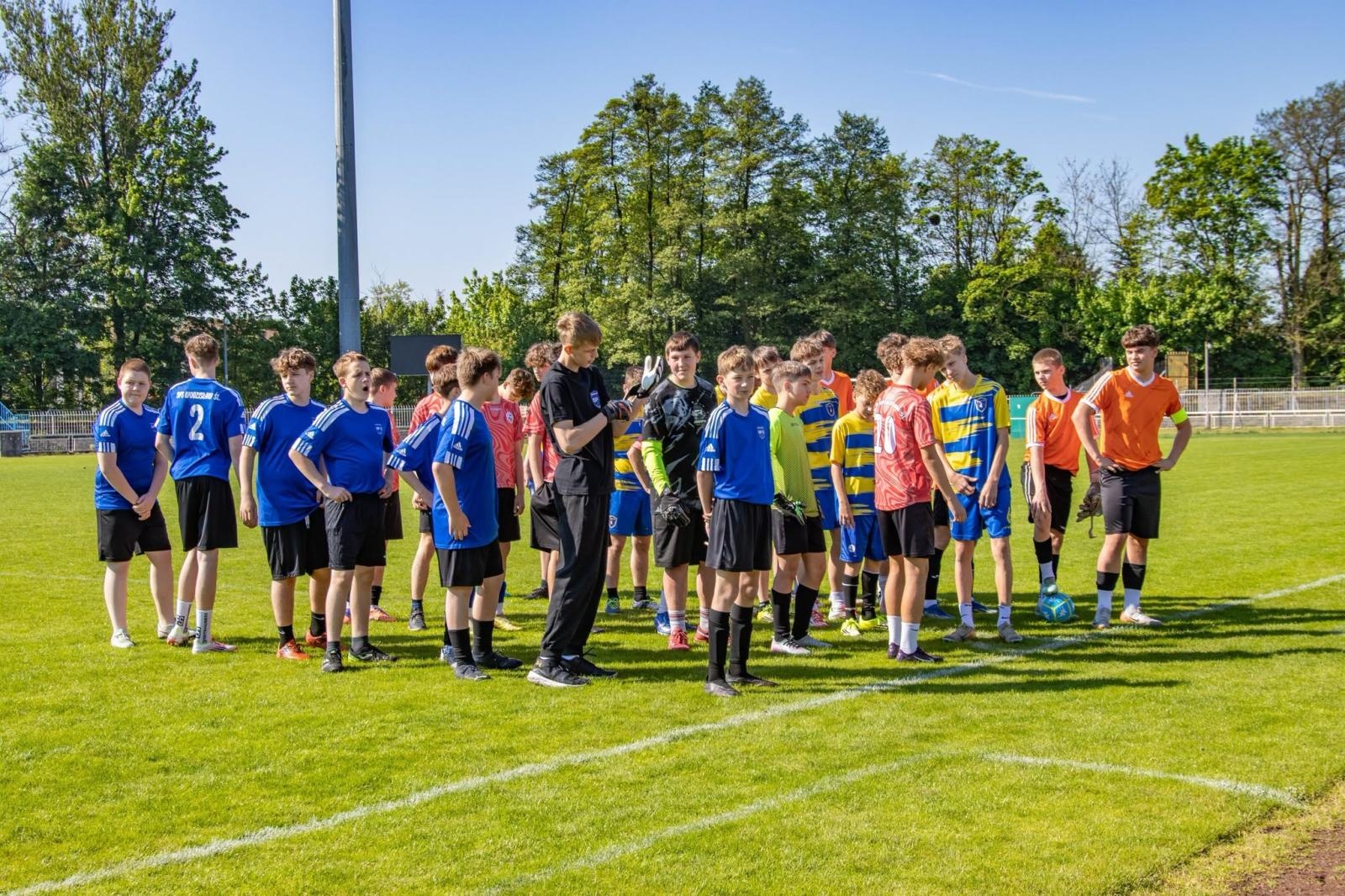 Zdjęcie w galerii na portalu naszwodzislaw.com: Sport, rywalizacja i edukacja. Ruszyła kolejna edycja turnieju Z głową w sieci wiadomości z regionu