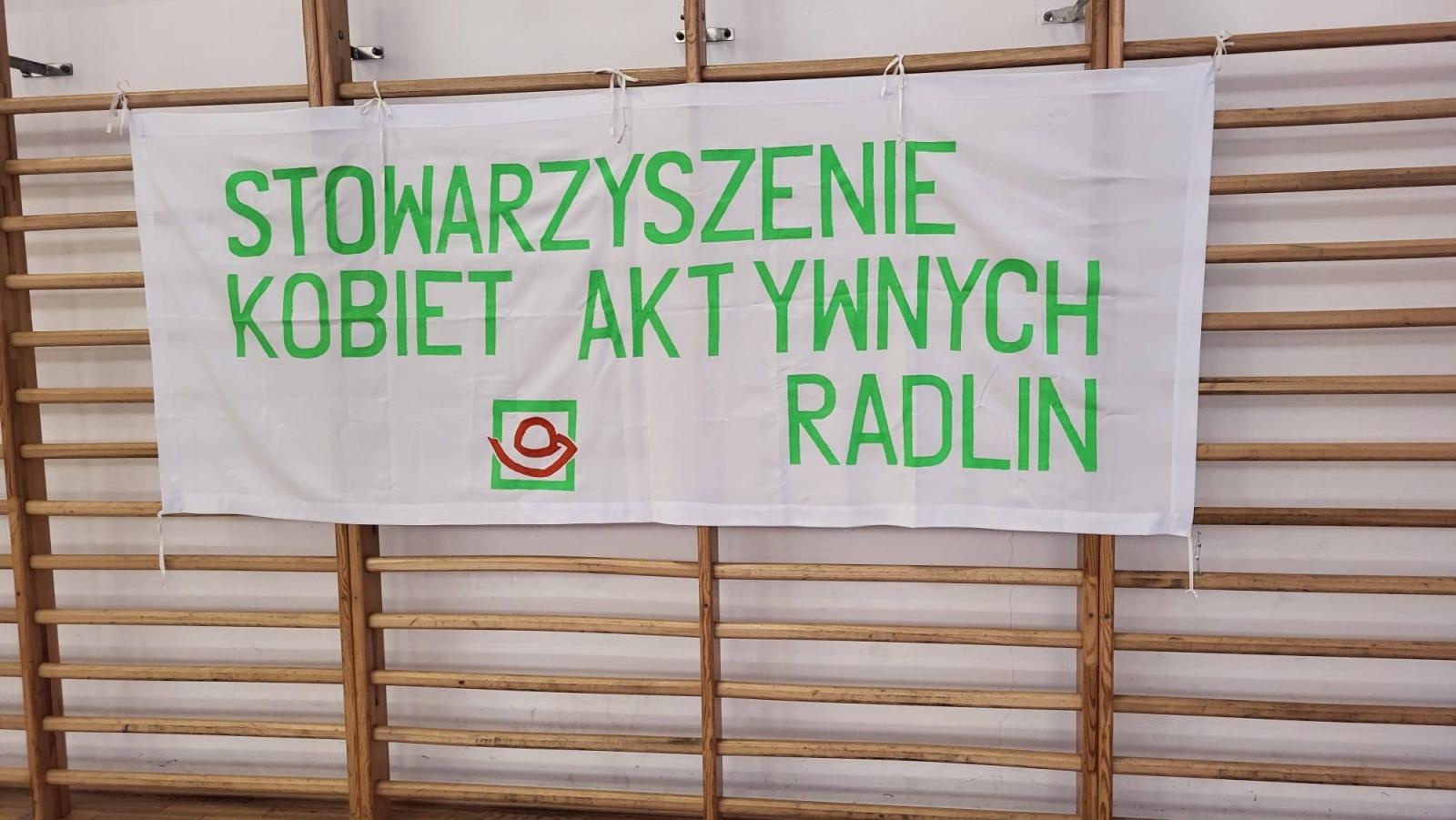 Zdjęcie w galerii na portalu naszwodzislaw.com: Senioralia w Radlinie. Symboliczne przekazanie władzy i sportowa rywalizacja seniorów wiadomości z regionu