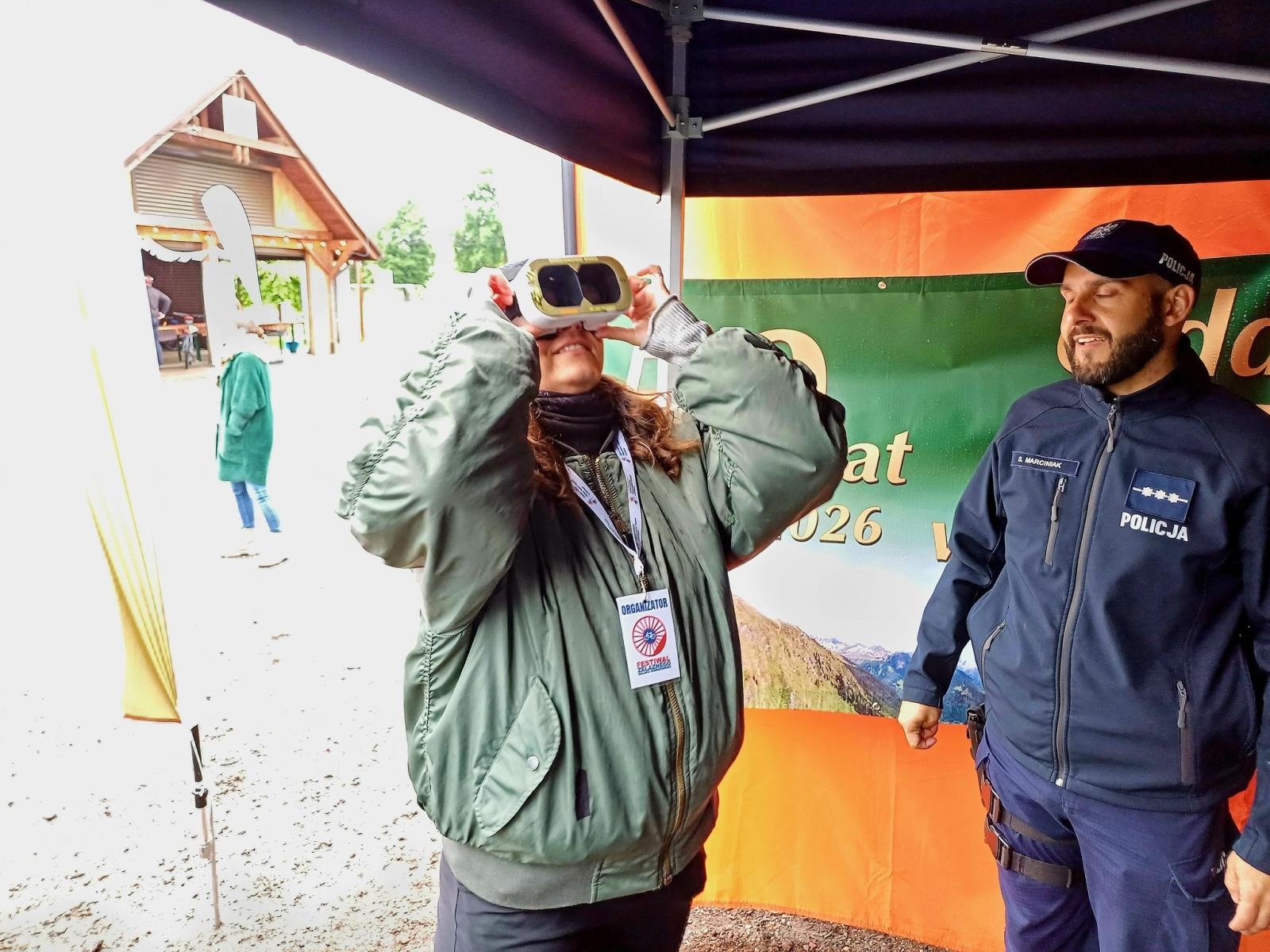 Zdjęcie w galerii na portalu naszwodzislaw.com: Mokra, chłodna, ale wyjątkowa. Festiwal Żelaznego Szlaku Rowerowego przyciągnął tłumy wiadomości z regionu