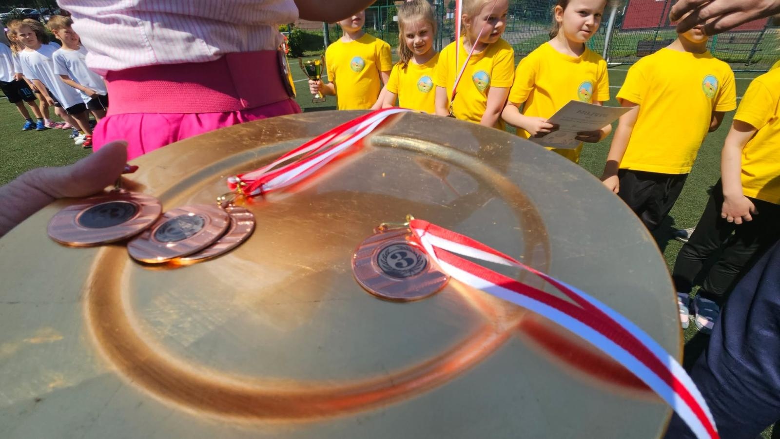 Zdjęcie w galerii na portalu naszwodzislaw.com: Radość, ruch i fair play. Udany Turniej Przedszkolaków w Radlinie wiadomości z regionu