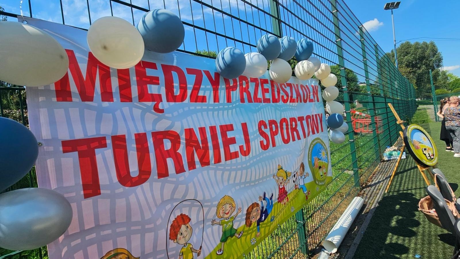 Zdjęcie w galerii na portalu naszwodzislaw.com: Radość, ruch i fair play. Udany Turniej Przedszkolaków w Radlinie wiadomości z regionu