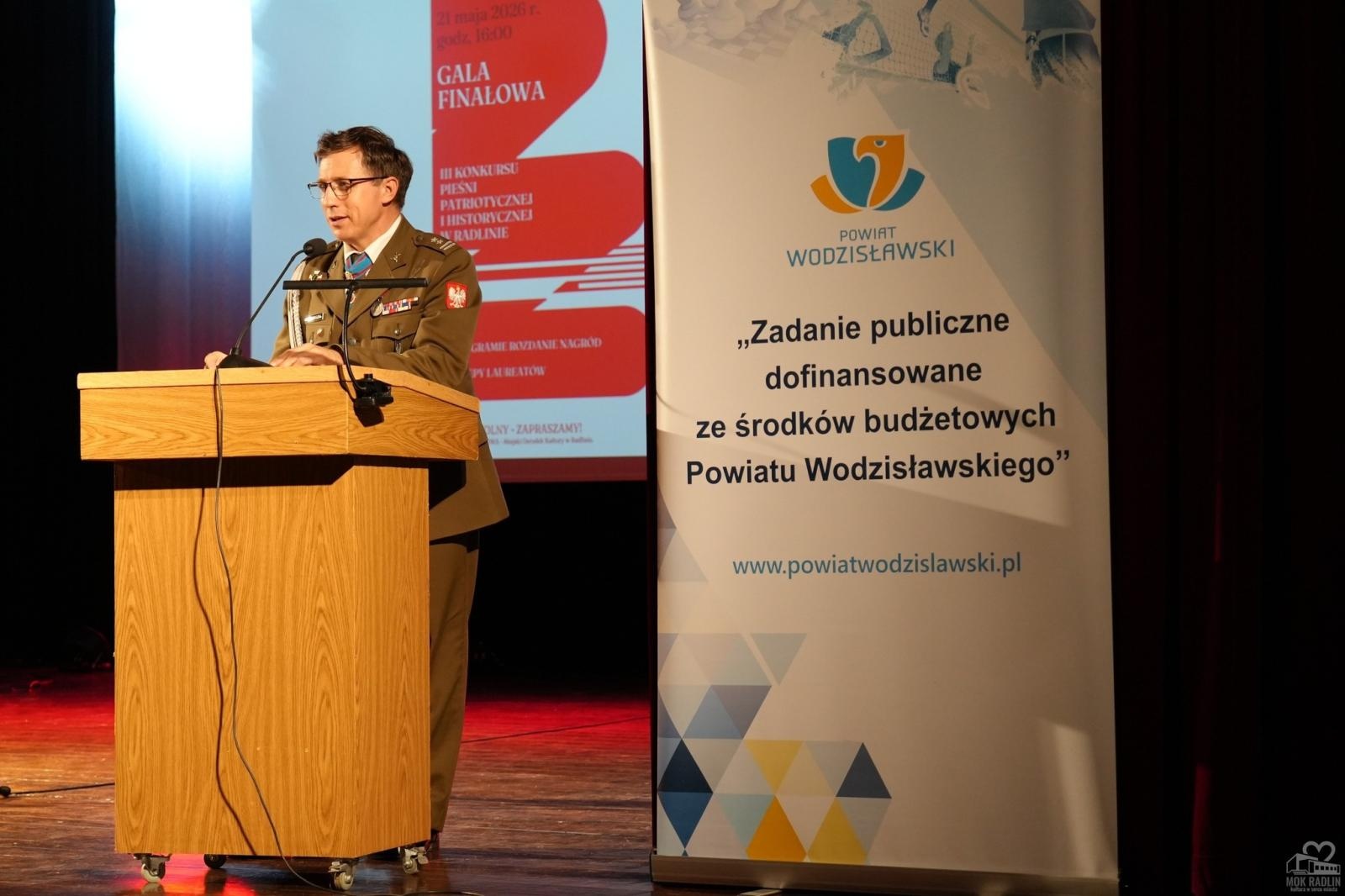 Zdjęcie w galerii na portalu naszwodzislaw.com: Młode głosy, wielkie emocje. Gala finałowa konkursu wokalnego za nami [FOTO] wiadomości z regionu