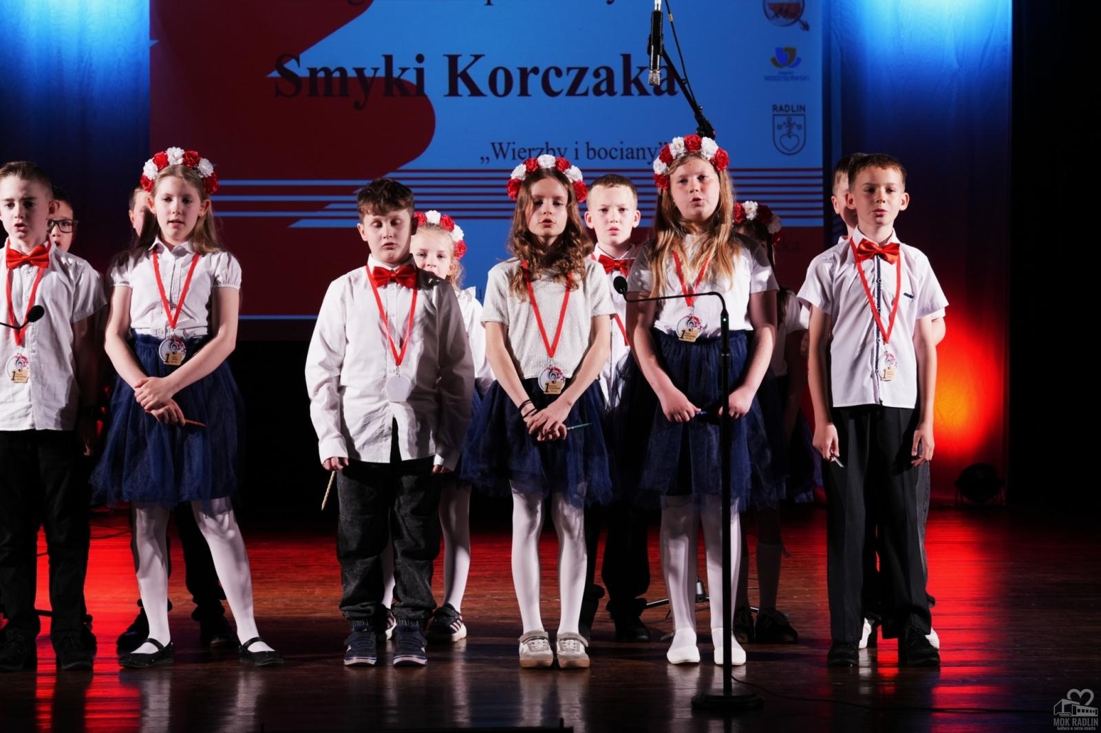 Zdjęcie w galerii na portalu naszwodzislaw.com: Młode głosy, wielkie emocje. Gala finałowa konkursu wokalnego za nami [FOTO] wiadomości z regionu