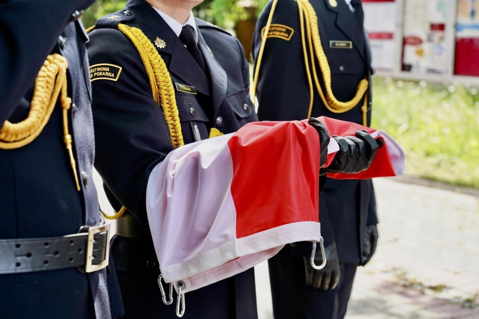 Zdjęcie w galerii na portalu naszwodzislaw.com: Powiatowe Obchody Dnia Strażaka w Rydułtowach. Uroczystości, awanse i podziękowania [FOTO] wiadomości z regionu