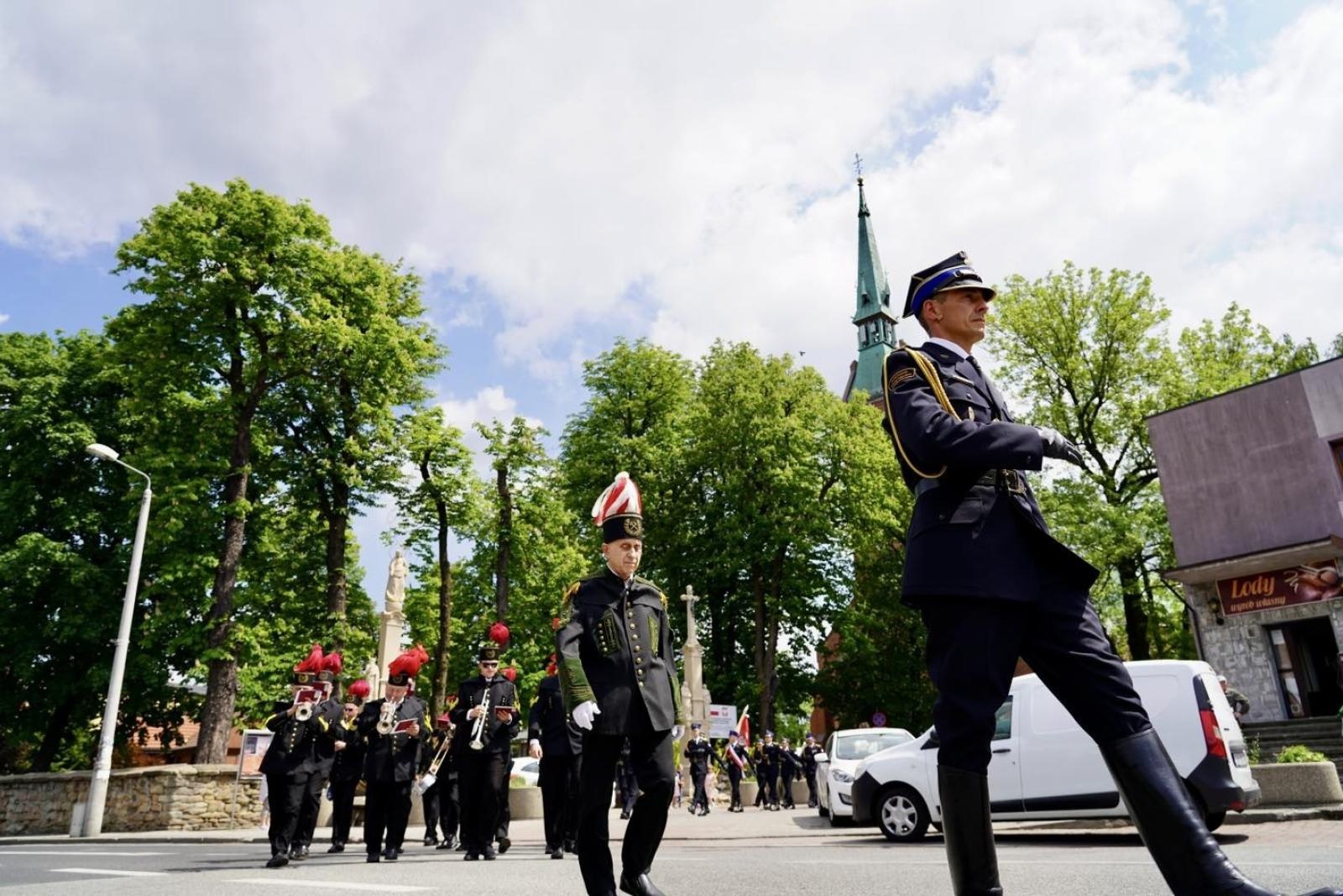 Zdjęcie w galerii na portalu naszwodzislaw.com: Powiatowe Obchody Dnia Strażaka w Rydułtowach. Uroczystości, awanse i podziękowania [FOTO] wiadomości z regionu