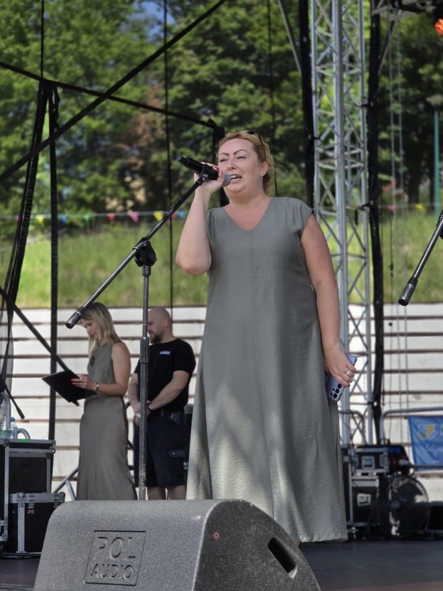 Zdjęcie w galerii na portalu naszwodzislaw.com: Weekend, który połączył mieszkańców. Kultura i integracja na Trzech Wzgórzach [FOTO] wiadomości z regionu
