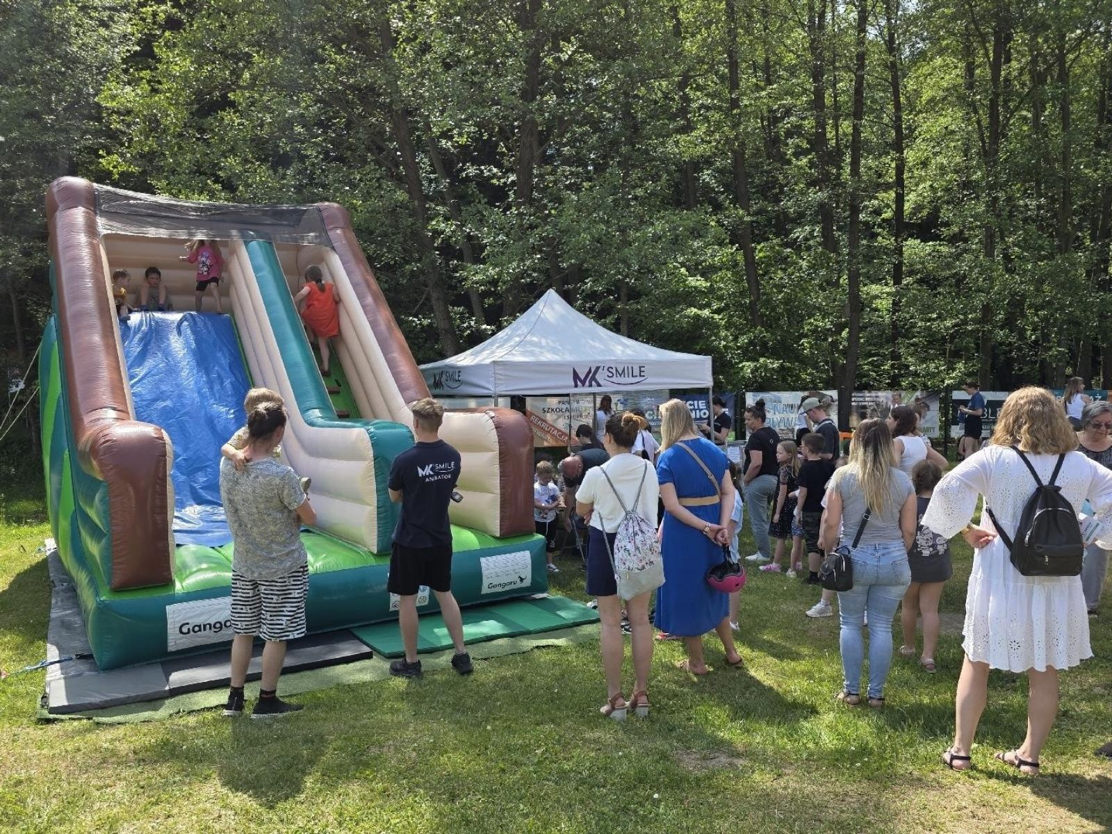 Zdjęcie w galerii na portalu naszwodzislaw.com: Weekend, który połączył mieszkańców. Kultura i integracja na Trzech Wzgórzach [FOTO] wiadomości z regionu