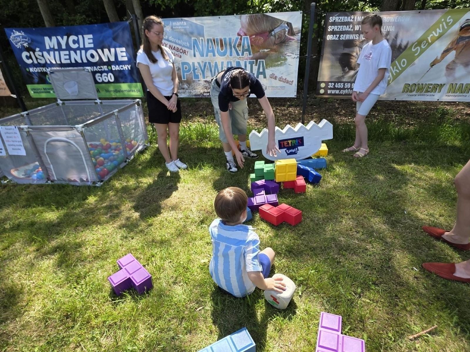 Zdjęcie w galerii na portalu naszwodzislaw.com: Weekend, który połączył mieszkańców. Kultura i integracja na Trzech Wzgórzach [FOTO] wiadomości z regionu