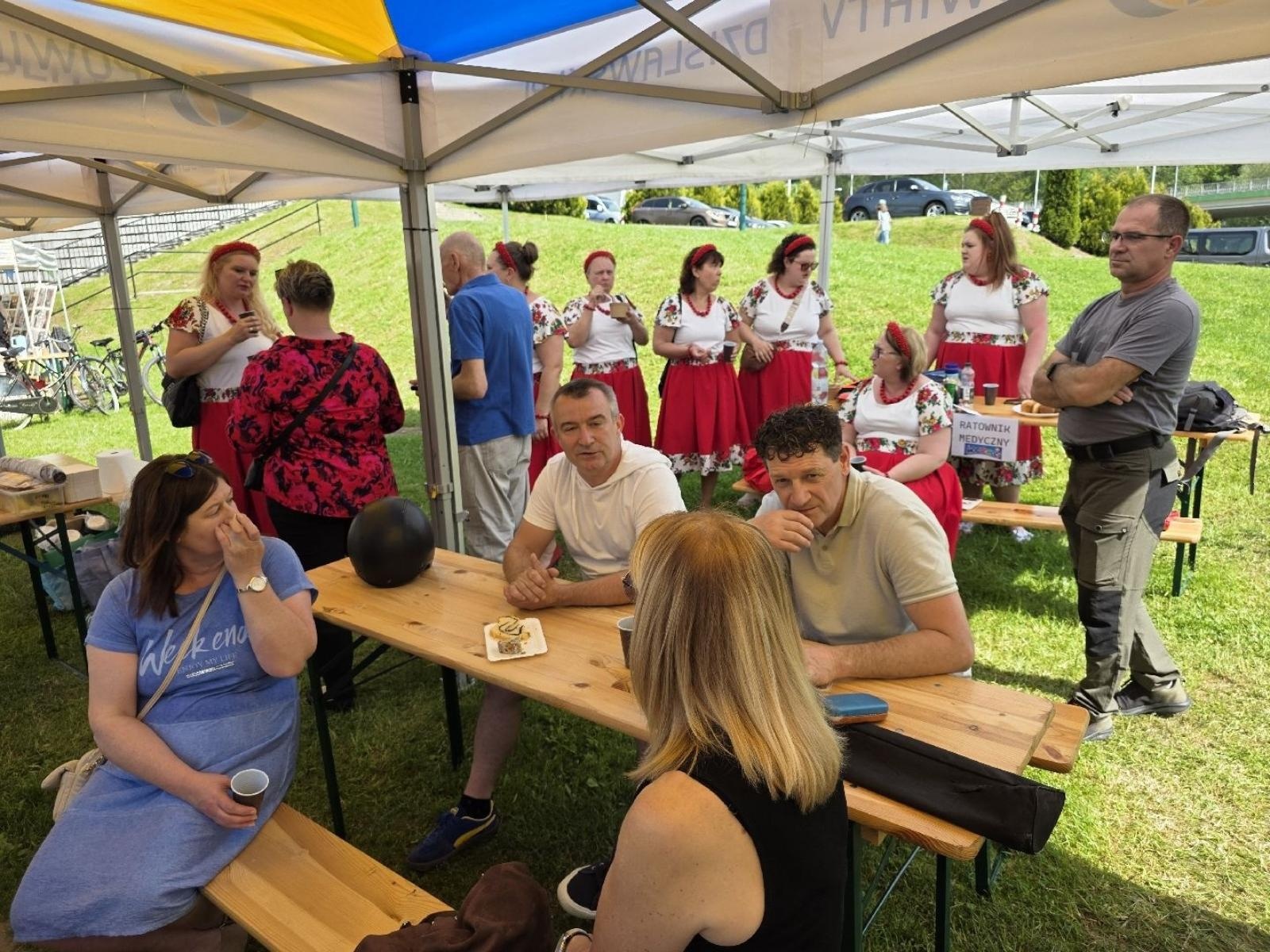 Zdjęcie w galerii na portalu naszwodzislaw.com: Weekend, który połączył mieszkańców. Kultura i integracja na Trzech Wzgórzach [FOTO] wiadomości z regionu