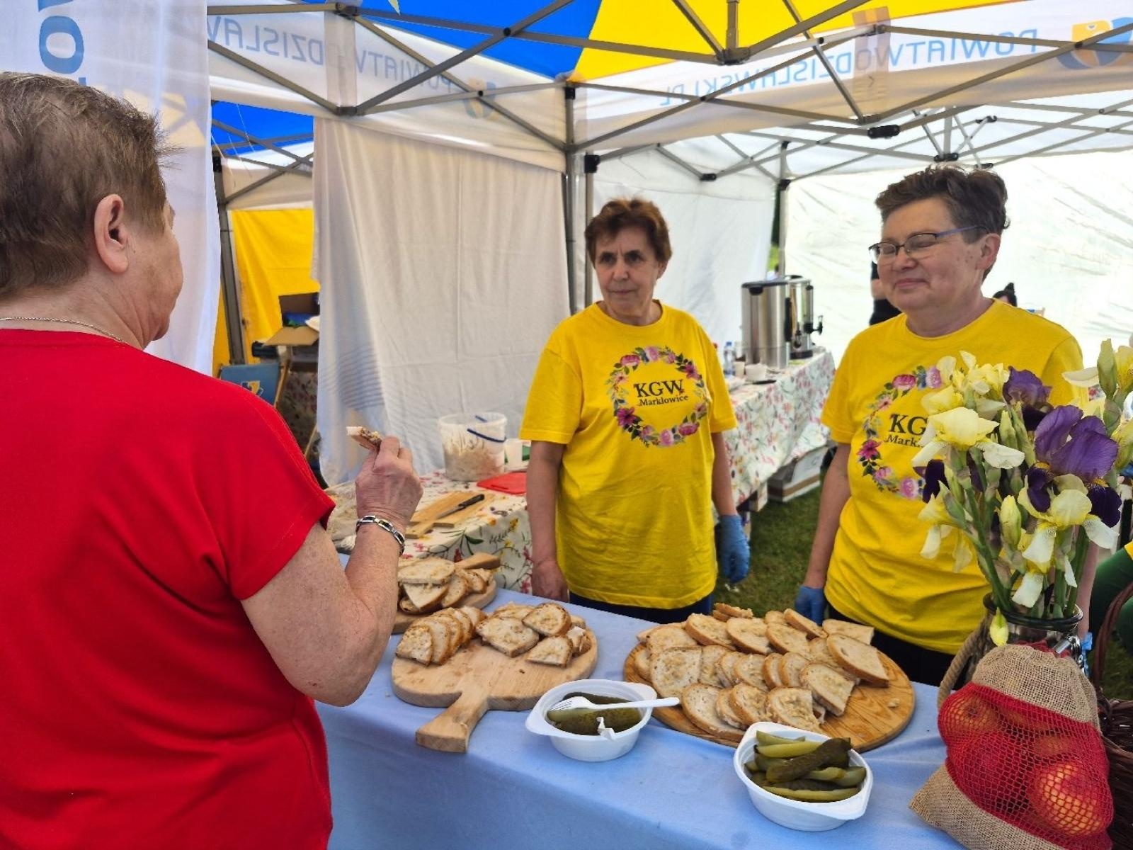 Zdjęcie w galerii na portalu naszwodzislaw.com: Weekend, który połączył mieszkańców. Kultura i integracja na Trzech Wzgórzach [FOTO] wiadomości z regionu