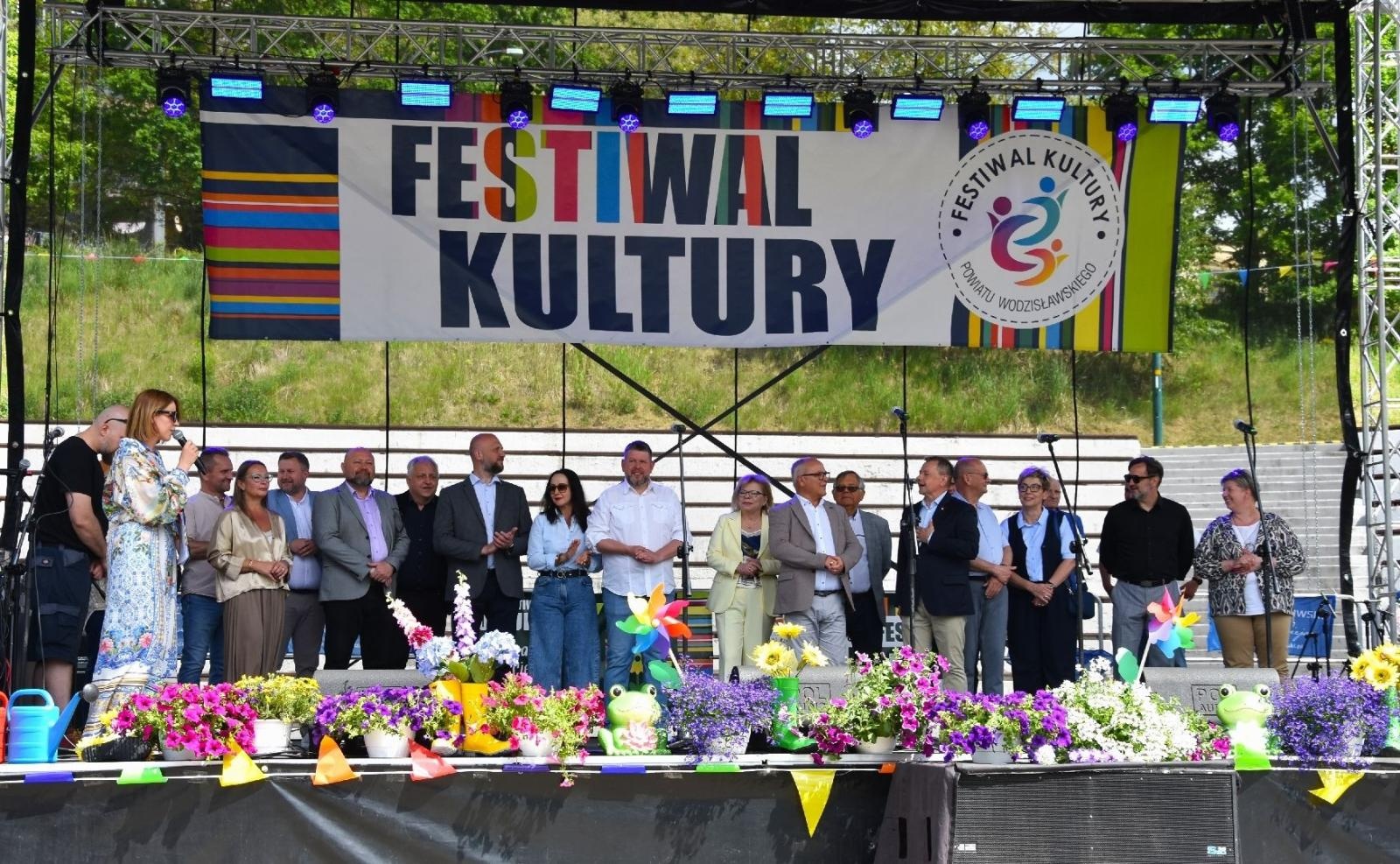 Zdjęcie w galerii na portalu naszwodzislaw.com: Weekend, który połączył mieszkańców. Kultura i integracja na Trzech Wzgórzach [FOTO] wiadomości z regionu