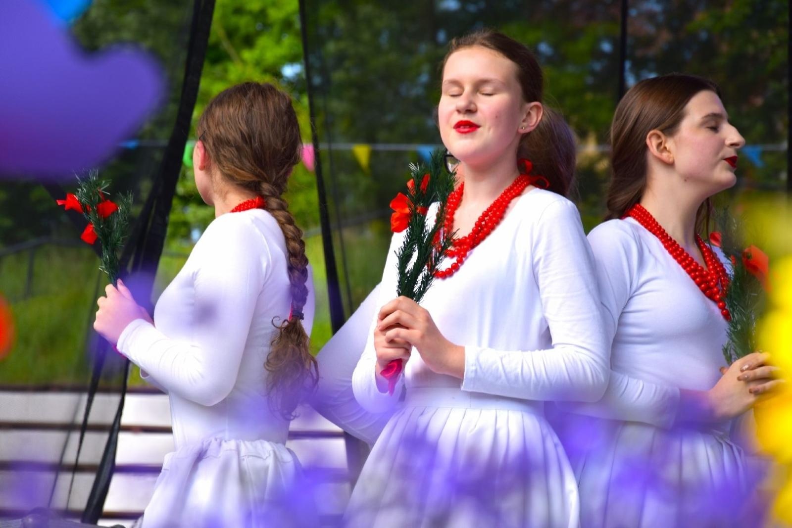 Zdjęcie w galerii na portalu naszwodzislaw.com: Weekend, który połączył mieszkańców. Kultura i integracja na Trzech Wzgórzach [FOTO] wiadomości z regionu