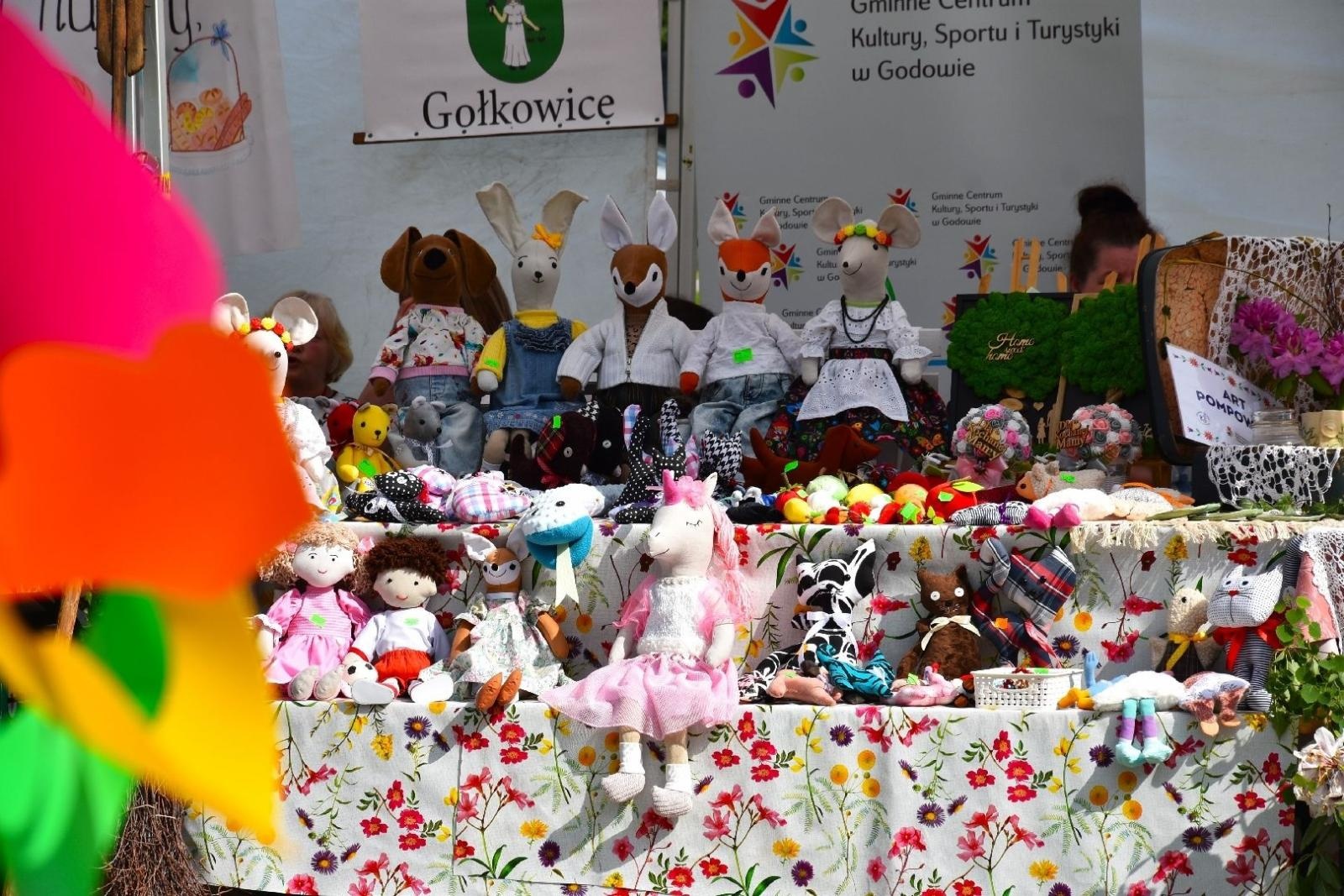 Zdjęcie w galerii na portalu naszwodzislaw.com: Weekend, który połączył mieszkańców. Kultura i integracja na Trzech Wzgórzach [FOTO] wiadomości z regionu