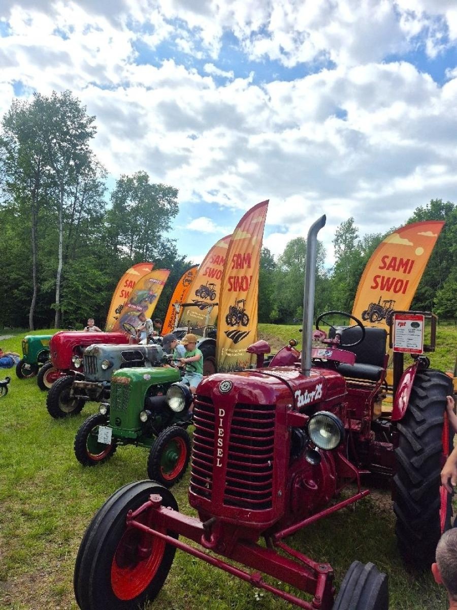 Zdjęcie w galerii na portalu naszwodzislaw.com: Weekend, który połączył mieszkańców. Kultura i integracja na Trzech Wzgórzach [FOTO] wiadomości z regionu