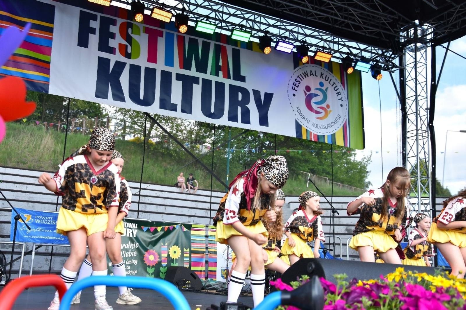 Zdjęcie w galerii na portalu naszwodzislaw.com: Weekend, który połączył mieszkańców. Kultura i integracja na Trzech Wzgórzach [FOTO] wiadomości z regionu