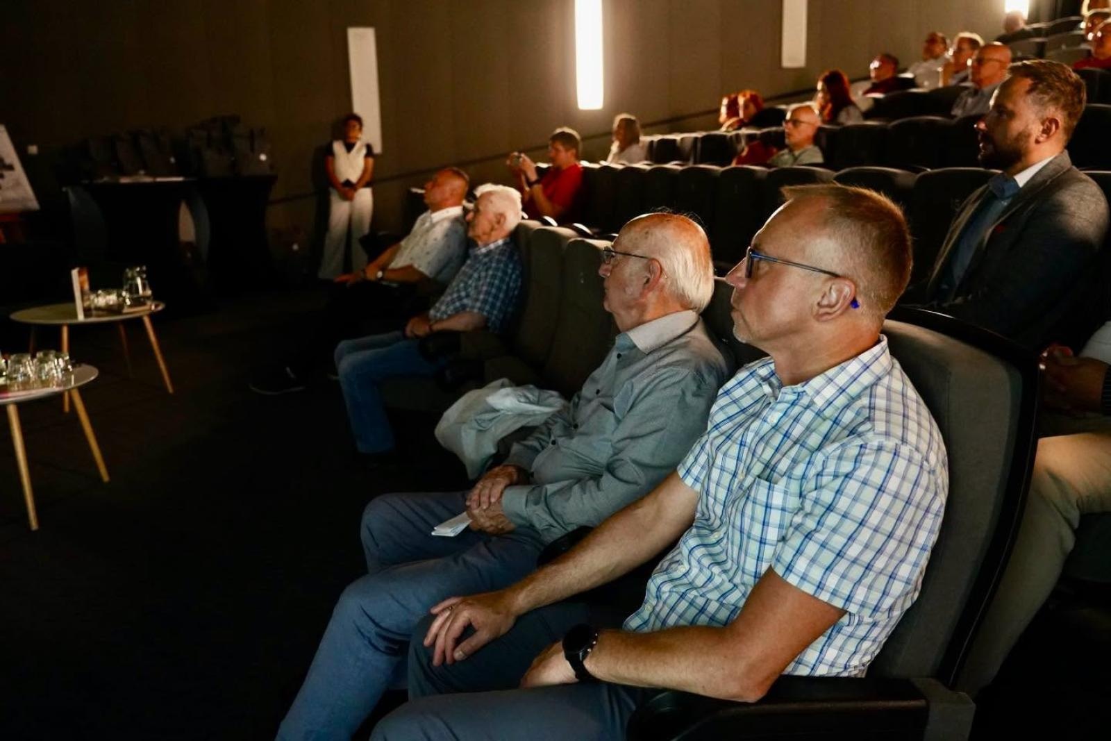 Zdjęcie w galerii na portalu naszwodzislaw.com: Szpacyr ze zagadkami i nowa ścieżka historyczna. Rydułtowy odkrywają swoje dziedzictwo wiadomości z regionu