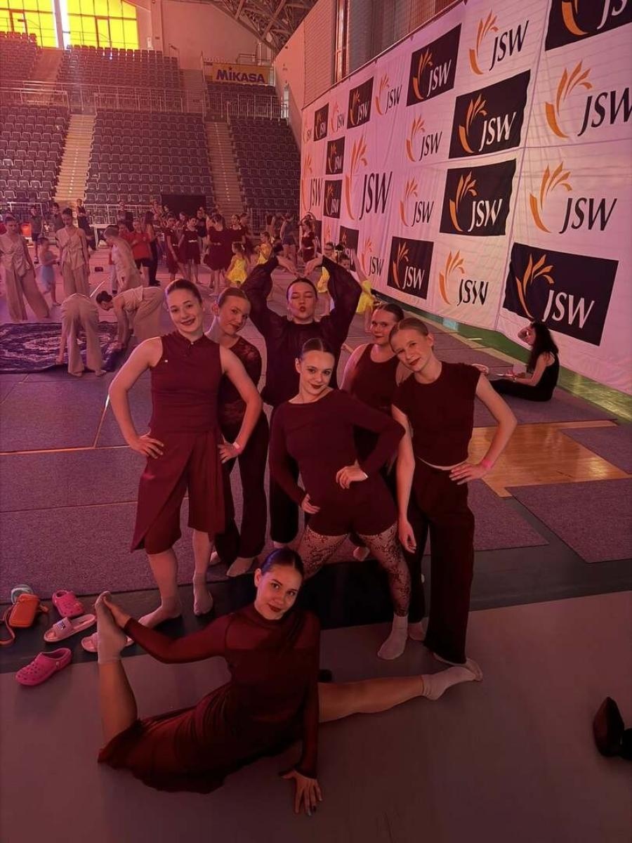 Zdjęcie w galerii na portalu naszwodzislaw.com: Tancerze Mirażu podbijają Jastrzębie-Zdrój. Fala medali na Dance Passion wiadomości z regionu