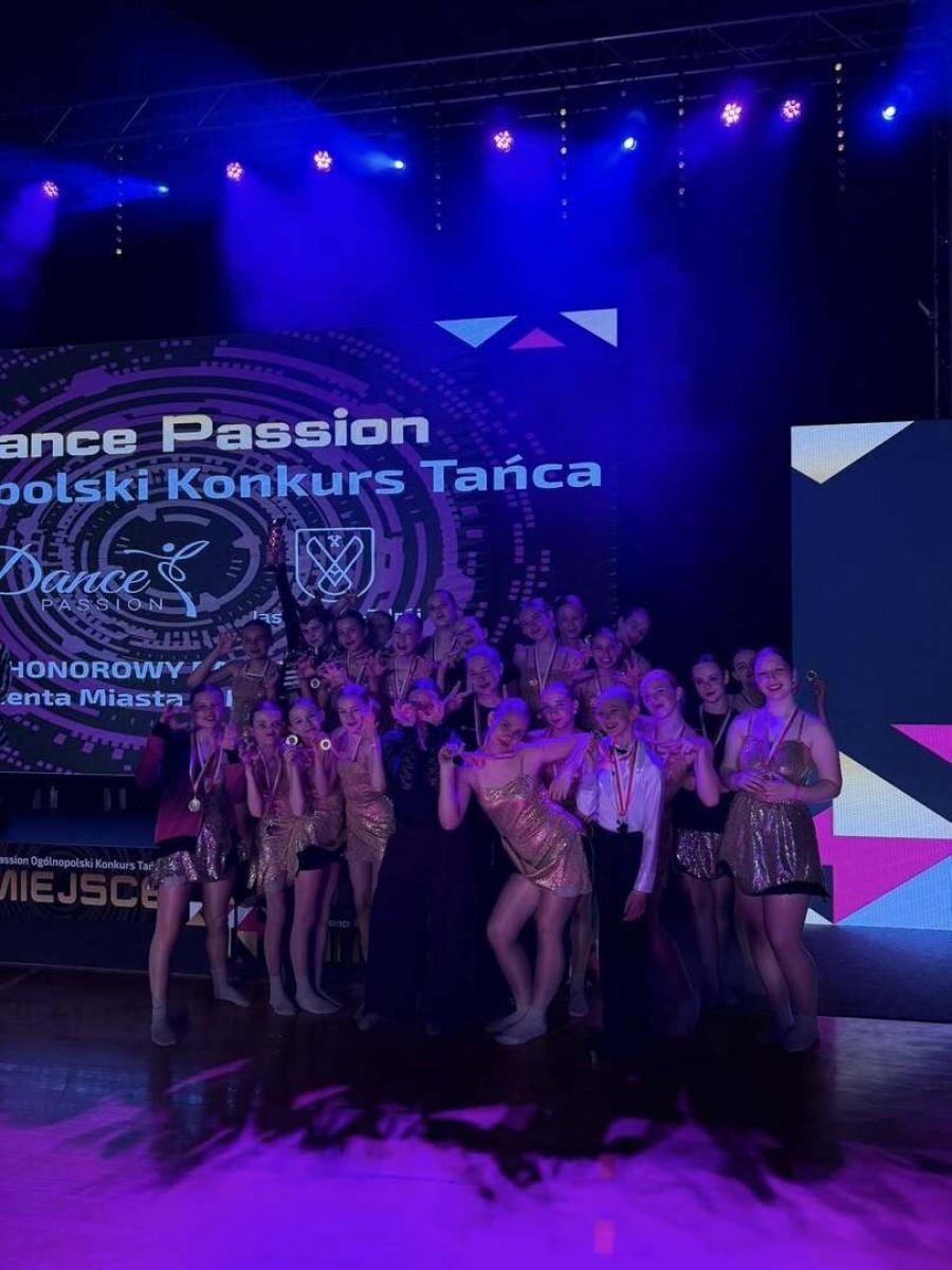 Zdjęcie w galerii na portalu naszwodzislaw.com: Tancerze Mirażu podbijają Jastrzębie-Zdrój. Fala medali na Dance Passion wiadomości z regionu