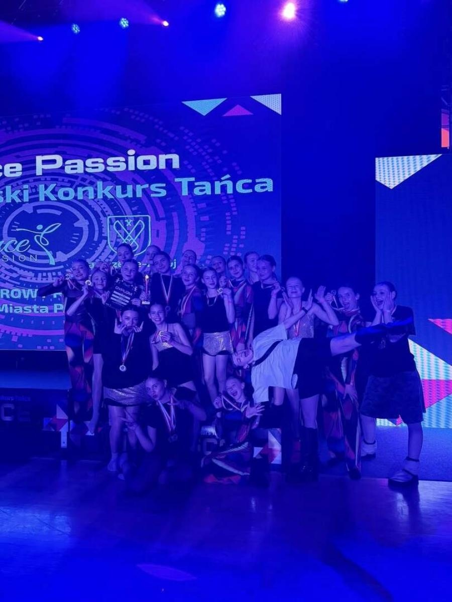 Zdjęcie w galerii na portalu naszwodzislaw.com: Tancerze Mirażu podbijają Jastrzębie-Zdrój. Fala medali na Dance Passion wiadomości z regionu