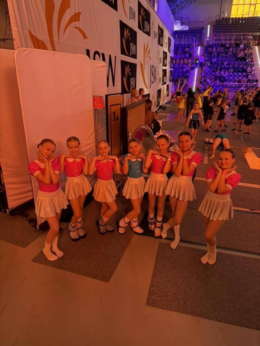 Zdjęcie w galerii na portalu naszwodzislaw.com: Tancerze Mirażu podbijają Jastrzębie-Zdrój. Fala medali na Dance Passion wiadomości z regionu