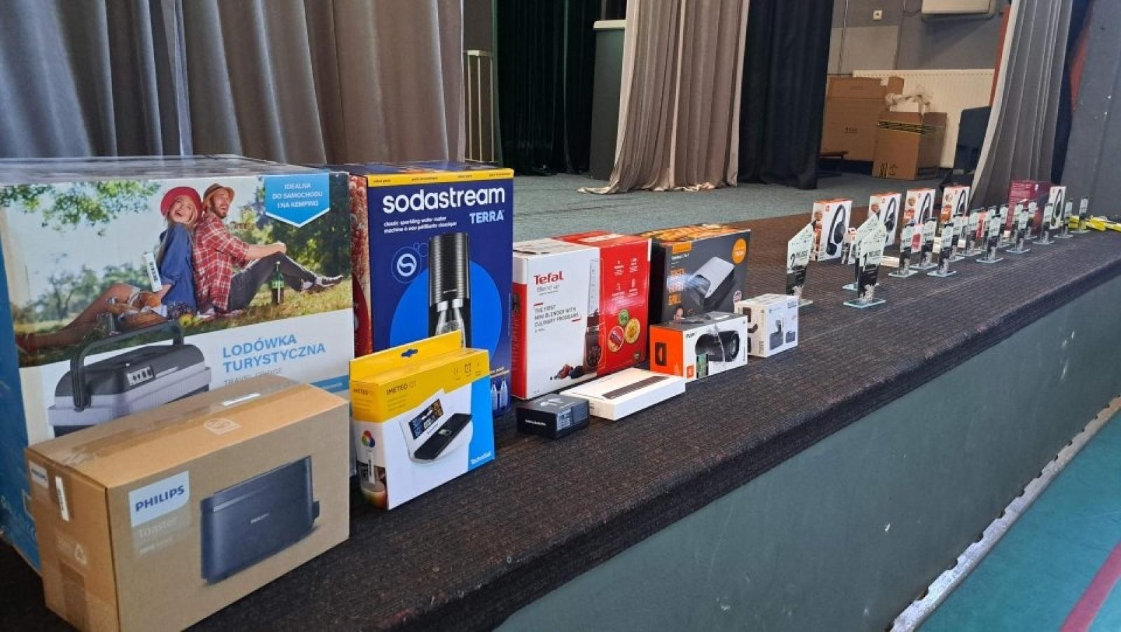 Zdjęcie w galerii na portalu naszwodzislaw.com: Szachowe emocje w Rydułtowach. Arcymistrz, symultana i 84 zawodników przy planszach wiadomości z regionu