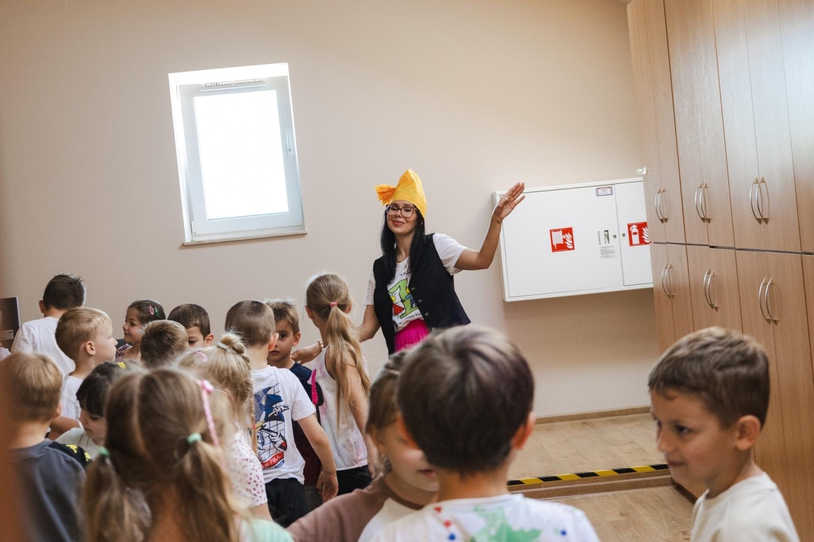 Zdjęcie w galerii na portalu naszwodzislaw.com: Bajkowa Misja Wodzisławskich Skrzatów 2026. Przedszkolaki odkrywają świat sztuki i zabawy wiadomości z regionu