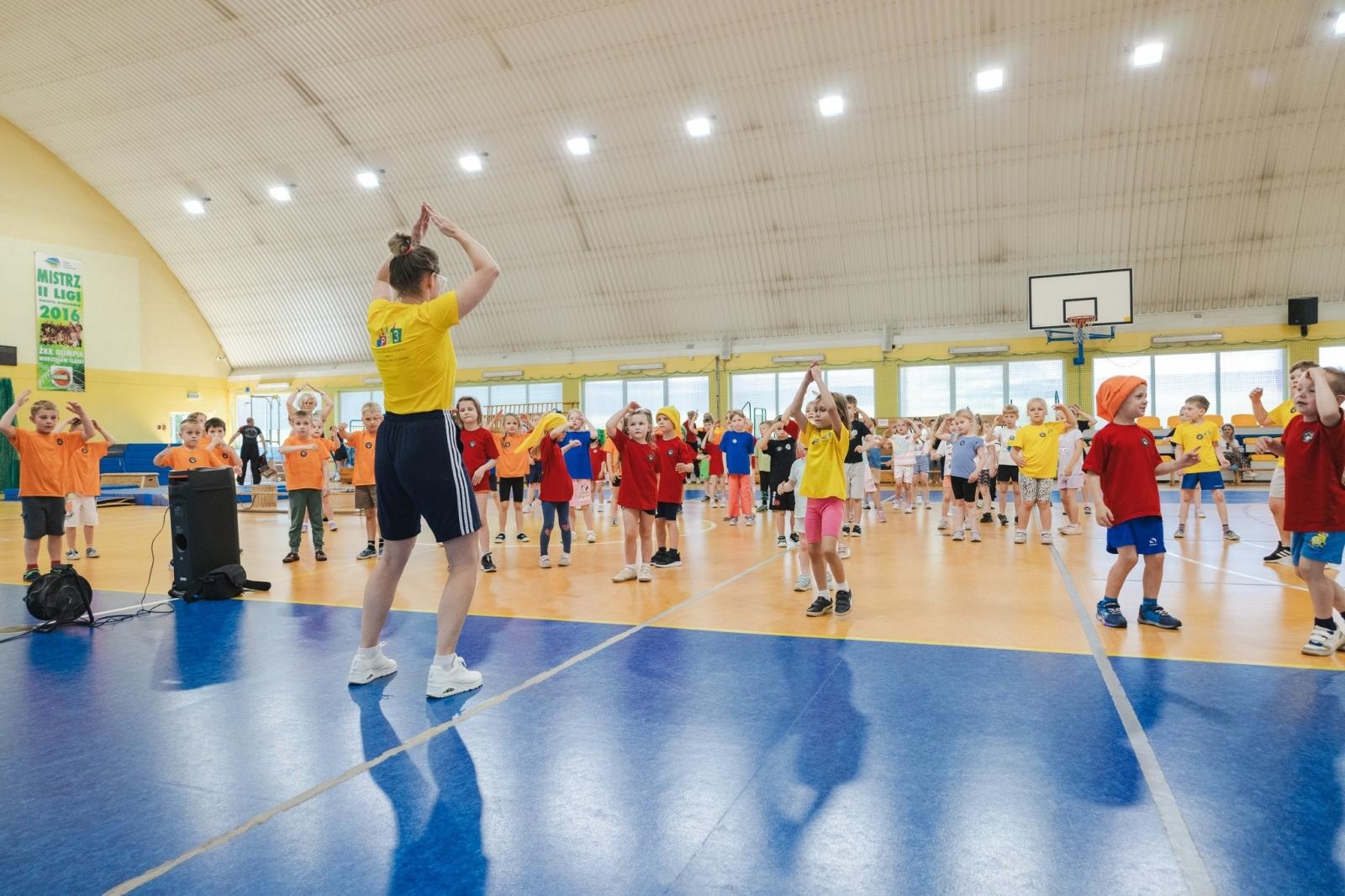 Zdjęcie w galerii na portalu naszwodzislaw.com: Bajkowa Misja Wodzisławskich Skrzatów 2026. Przedszkolaki odkrywają świat sztuki i zabawy wiadomości z regionu
