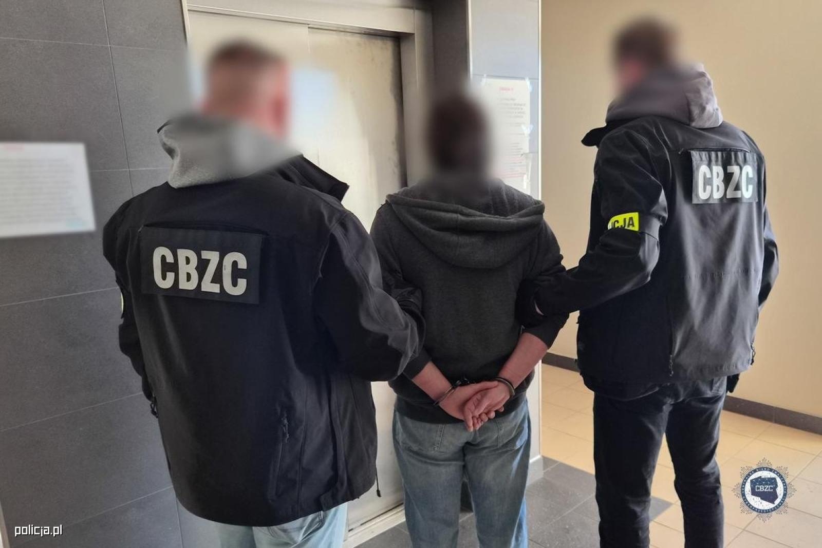 Zdjęcie w galerii na portalu naszwodzislaw.com: Operacja Hellfire. Policja rozbiła sieć przestępców wykorzystujących dzieci wiadomości z regionu
