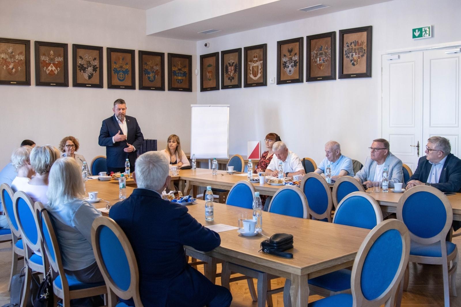 Zdjęcie w galerii na portalu naszwodzislaw.com: Rozpoczęła się III kadencja Wodzisławskiej Rady Seniorów. Wybrano prezydium wiadomości z regionu